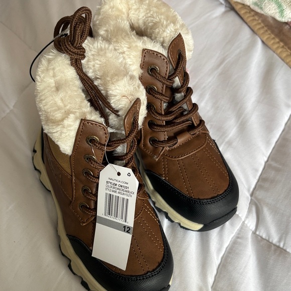 Nautica Kids Brown and Black Fur-Lined Boots - Picture 1 of 2